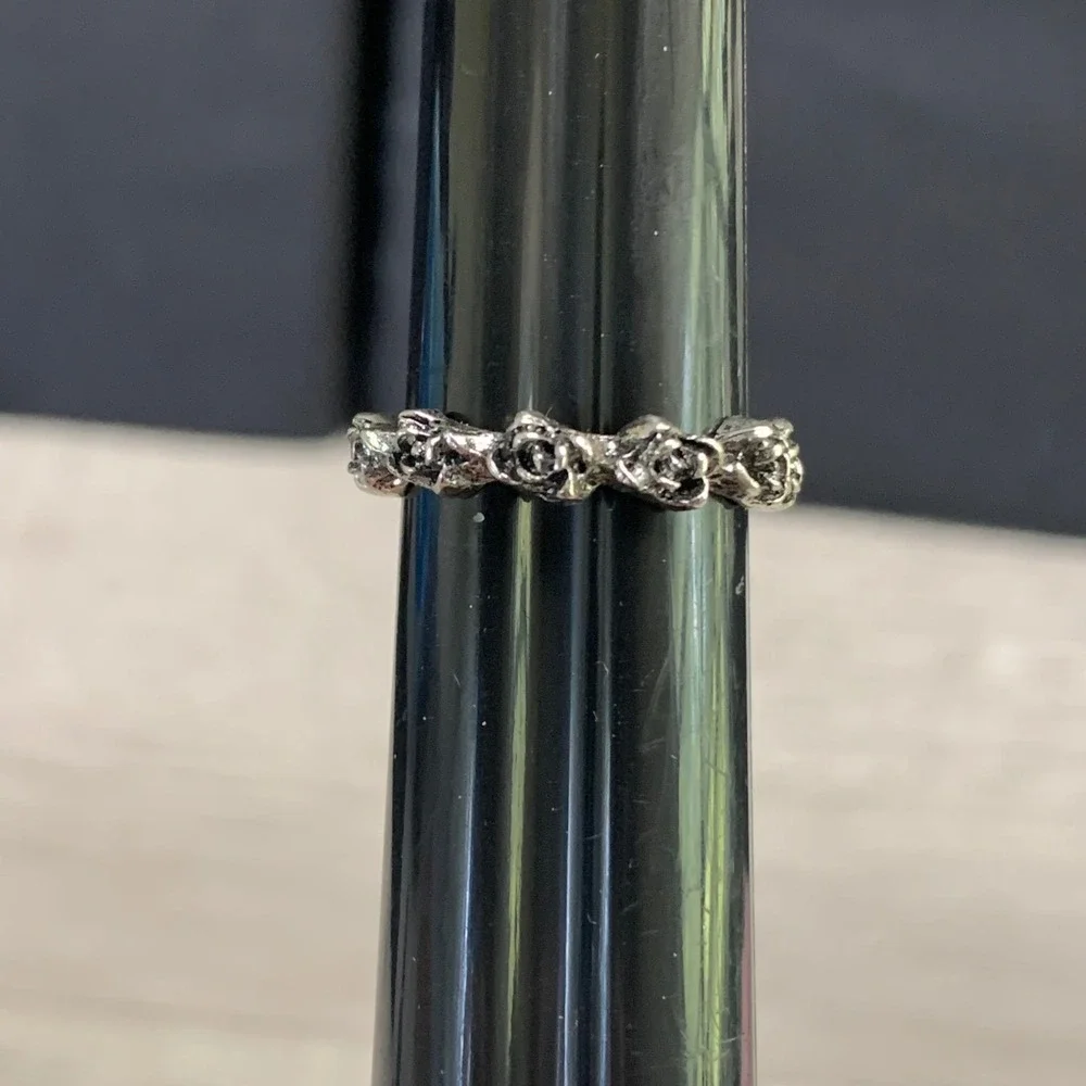 Antiqued Silver Tone Rose Flower Eternity Band Ring Gothic Size 7